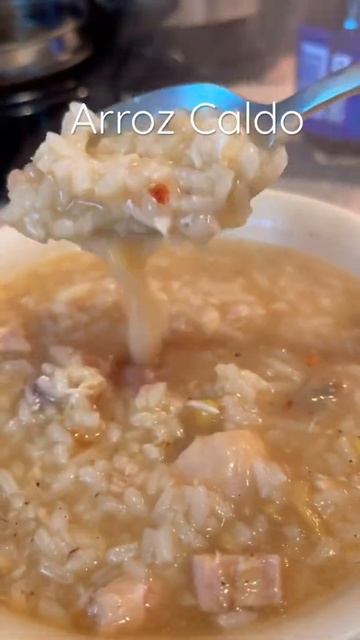 LUGAW / Rice Porridge w/ chicken #shorts #lugaw #porridge #food смотреть онлайн