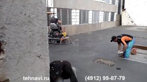 Работа двухроторной затирочной машины GROST ZMD-1000. Затирка топингового бетонного пола.
