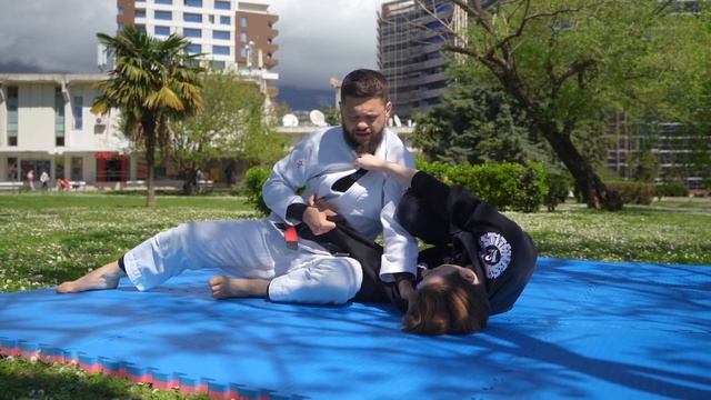 Modified knee slide (cut) pass (Abramov pass) смотреть онлайн