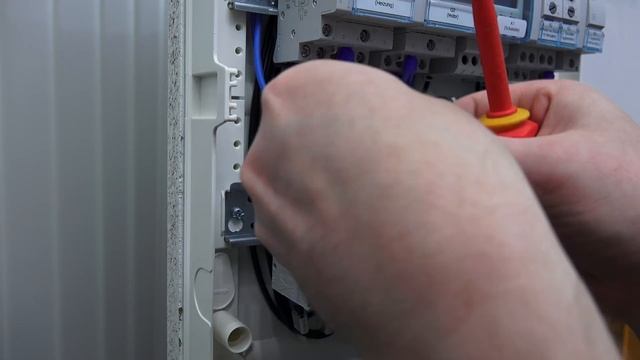 Gesellenprüfung Teil 2 (GP 2) - Elektroniker Energie und Gebäudetechnik смотреть онлайн