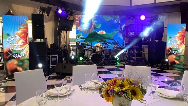 Led экран 4 led постера + боковые 2 постера смотреть онлайн