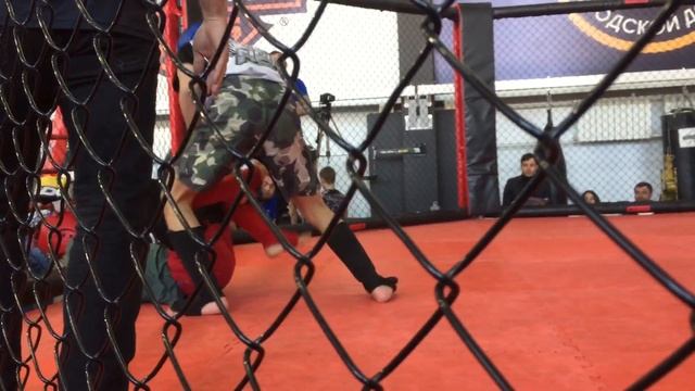 ММА .битва в клетке. Рамазан смотреть онлайн