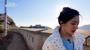 Шухуа из G-Idle в своё день рождения гуляет по горам