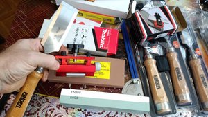 приспособления и девайсы для заточки стамесок и "железки" ручных рубаночных ножей. точить и править
