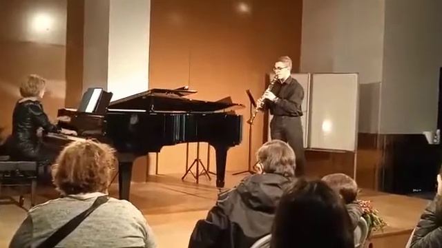 Clarinet Concerto de Weber | Adrián Mariblanca смотреть онлайн