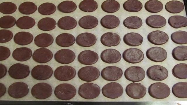 Шоколадное печенье с начинкой