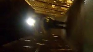 Ivan Rocky Company Subiendo la Torre Eifel Andando