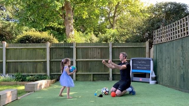 How to #HomeSchoolPE - Clap Catch | Jez Weeks смотреть онлайн