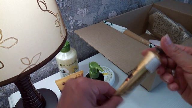 #Распаковка #посылки #Ив_Роше. Летняя сумка и косметичка в подарок!#Yves_Rocher смотреть онлайн