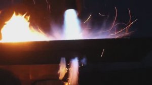 Жизнь с нуля #040. Зашиваем софиты. Фаер-шоу.