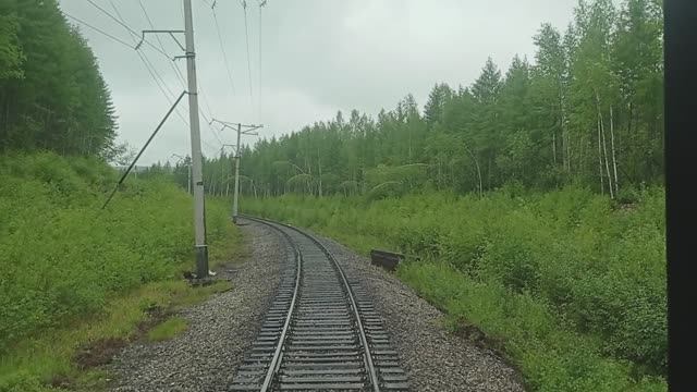 "Классический БАМ" на деревянных шпалах и коротких рельсах