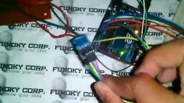 Sensor Magneto (Kompas) gy 271 arduino смотреть онлайн