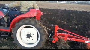 Вспашка 2х корпусным плугом Wirax 2х20 минитрактор Mitsubishi MT 205