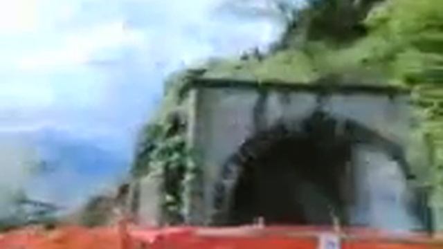 crollo galleria Arta Terme смотреть онлайн