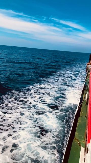 Ocean #andaman #oceanwaves #ferry #shorts смотреть онлайн