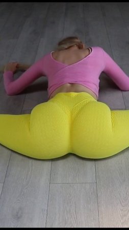 Yoga Flow — Full Body Stretch #stretching #yoga #short #shorts #hotyoga
