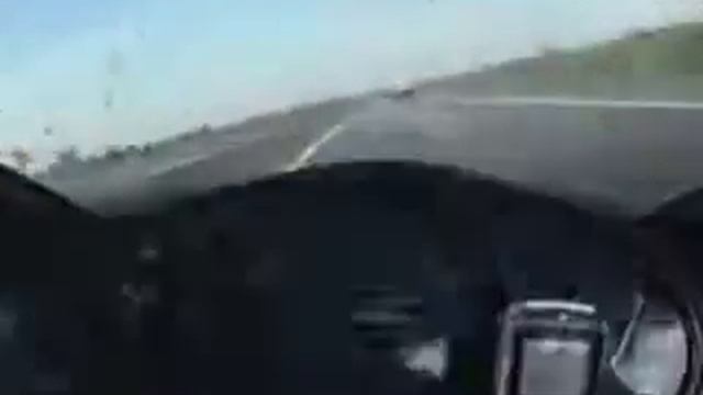 310 km.h in Autobahn with Honda CBR1100XX.flv смотреть онлайн
