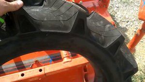 Шина на минитрактор 8.3-24 Tiron (Южная Корея)