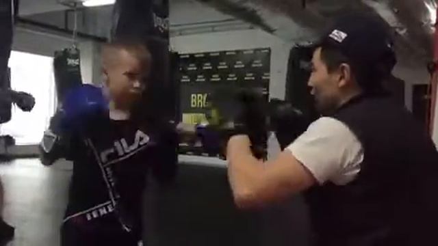 SPORTLIFE, сеть фитнес-центров - отработка ударов смотреть онлайн