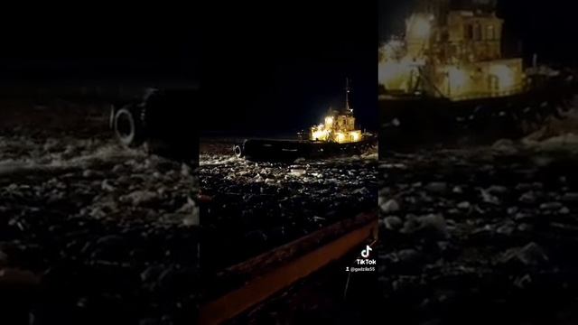 Крайней север # буксир Николай Таврат# Певек.mp4 смотреть онлайн