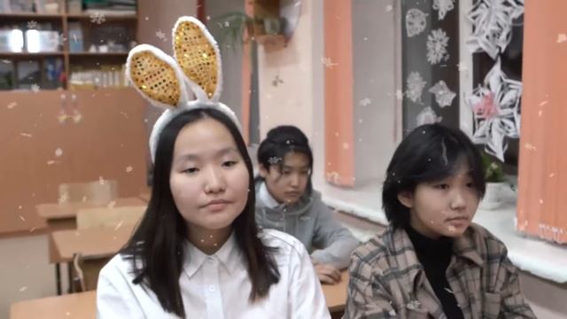 "Песенка о снежинке" в исполнении 7"а" класса. МАОУ НПСОШ №2 г.Якутска. Учитель музыки Павлова А.А. смотреть онлайн