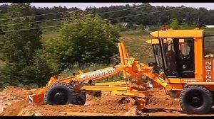 Автогрейдер ДЗ 122