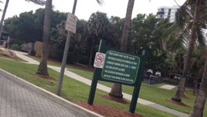 Бока Ратон.Флорида.США.Пляж.Большие волны.Октябрь.2016