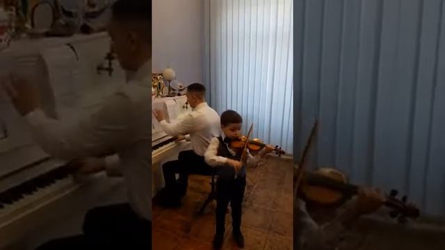 Ф. Кюхлер - Концертіно Соль мажор смотреть онлайн