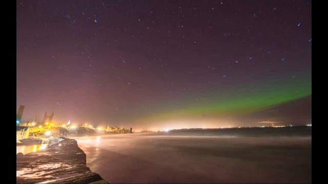 Aurora borealis over UK, Northern Lights смотреть онлайн