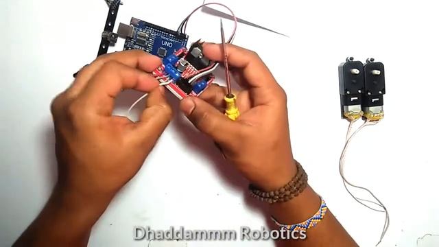 ©Simple Wall Follower / Obstruction Avoid Robot | All Details given | Subscribe, Dhaddammm Robotics смотреть онлайн