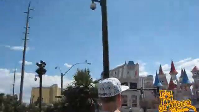 Las Vegas Fire Truck Seen from MGM Grand and New York New York смотреть онлайн