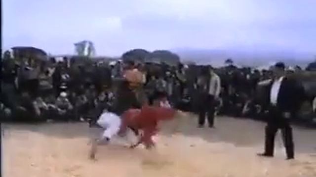 Носиров Муртазо Асадулло пахлавон шогирди Муртазо гуштини милли дар дехаи Арбобхотун 2011г смотреть онлайн