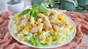 Салат с тунцом и пекинской капустой