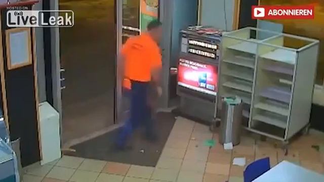 a Turk fighting with Nazis in Doner Shop/Germany смотреть онлайн