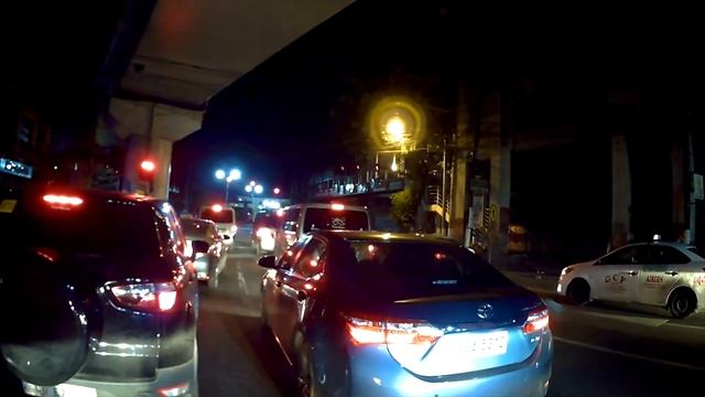 Riding in Tandem Hablot Cellphone Caught on Camera смотреть онлайн