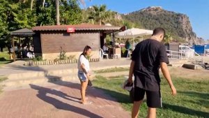 ПЛЯЖ КЛЕОПАТРЫ В АЛАНЬЕ. Kleopatra Beach. ЗАПОЛНЕН. ТУРЦИЯ 2021.
