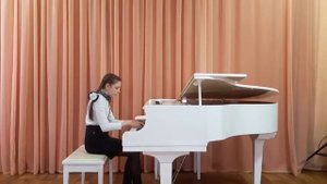 Суркова София .П.И. Чайковский «Утреннее размышление»