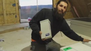 Жизнь с нуля #032. Солнечные панели. Распаковка и комментарии.