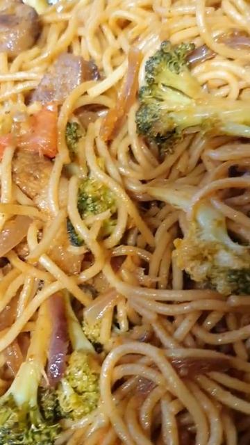 pork fried noodle 😋 смотреть онлайн