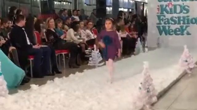 ☃️❄️⭐️КИЕВ - ВСТРЕЧАЙ! UKRAINIAN KID'S FASHION WEEK сезон ЗИМА 2016/2017 20.11.16 ТРЦ АТМОСФЕРА смотреть онлайн