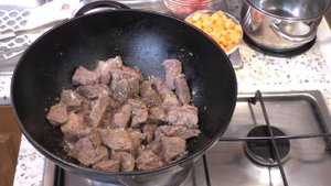 Такое съедают сразу ! Казан-кебаб с кабачками и мясом в казане ! ENG. SUB.