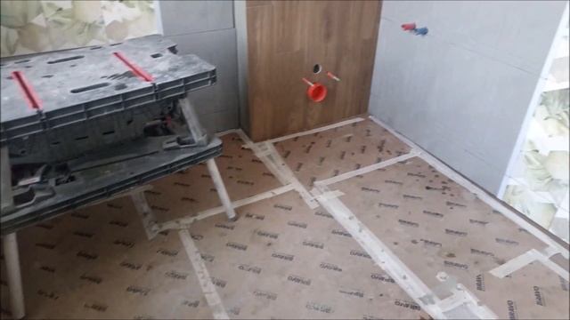 Ремонт в ванной. Укладка плитки 250/500 керамика и 200/800 керамогранит