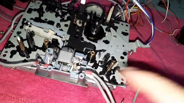Aiwa Excelia 009 inside (the mechanism)