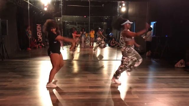 STRUT LA : BIG BANK BY YG смотреть онлайн