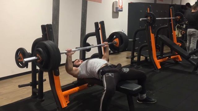 Жим лёжа 160 кило смотреть онлайн