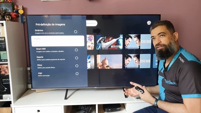 TCL C725, ligando e configurando a QLED 4K com GOOGLE TV e som ONKYO | Hands-on смотреть онлайн