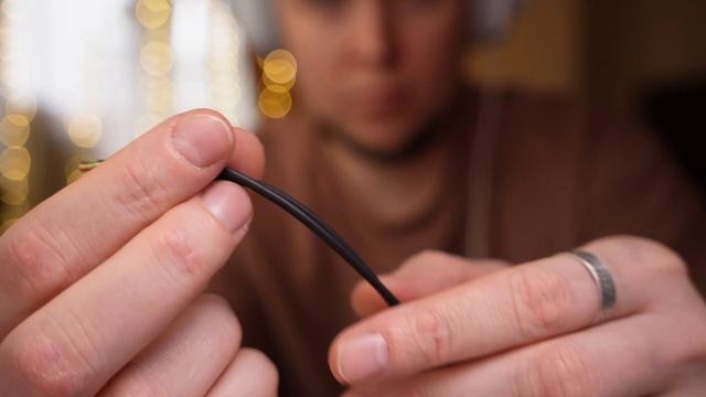 Микрофон петличный, ответ на отзывы, сравнениес микрофоном в 15 раз дороже, как подключить к пк.mp4