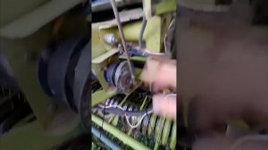 Claas Variant настройка вязального аппарата / Baler class Variant setting up the knitting machine