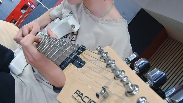 Денис Шишкин - Сrying machine (Steve Vai)