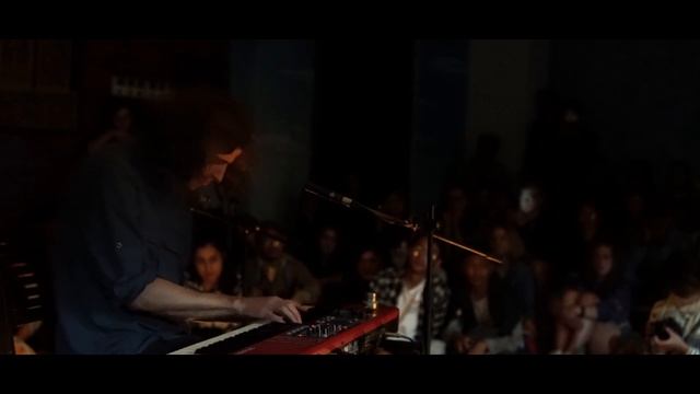 Tom Adams - Static | Seashells on the Mountains 2019 смотреть онлайн